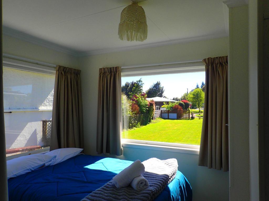 Te Anau Holiday Houses - Lakeside House Hotel Exterior photo